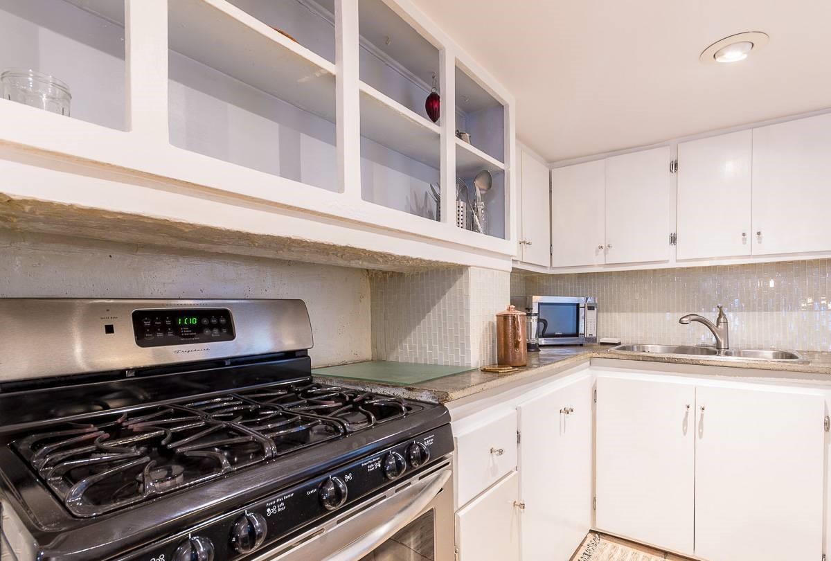 Furnished Studio Apartment in Clinton Hill, Brooklyn