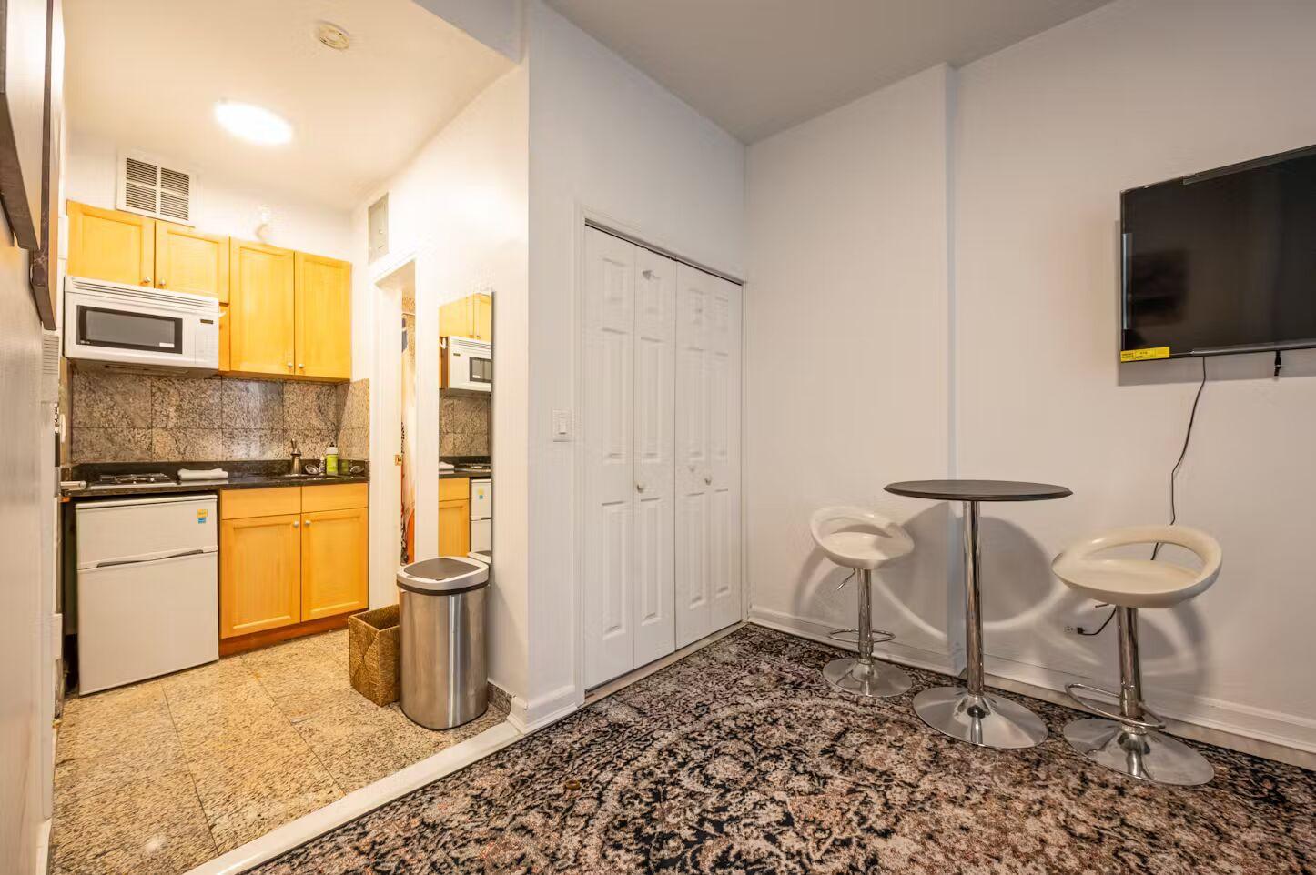 Cozy Fully Furnished Studio Apartment for Rent in East Village, Manhattan