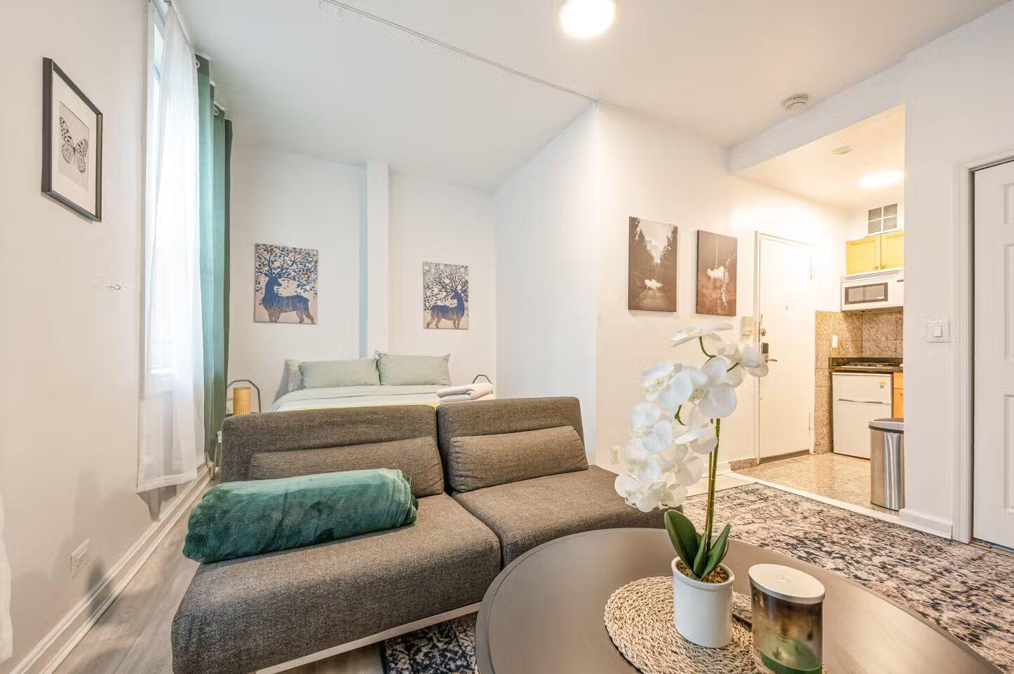 Cozy Fully Furnished Studio Apartment for Rent in East Village, Manhattan