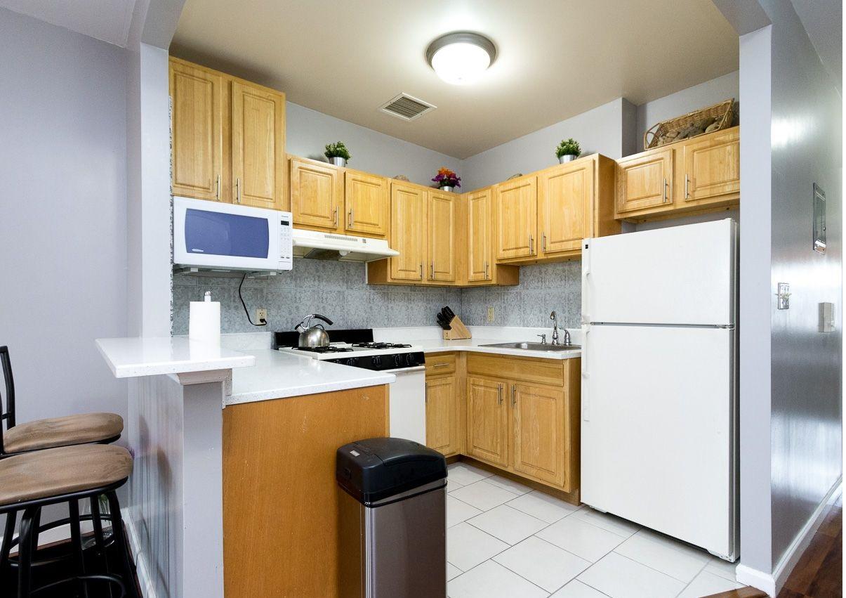 Furnished 2 Bedroom/1bath Shared Apartment in Crown Heights Brooklyn (NYC)